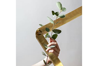 design unico caratterizzato da particolare curvatura oggetto di brevetto. Design 100% riciclabile