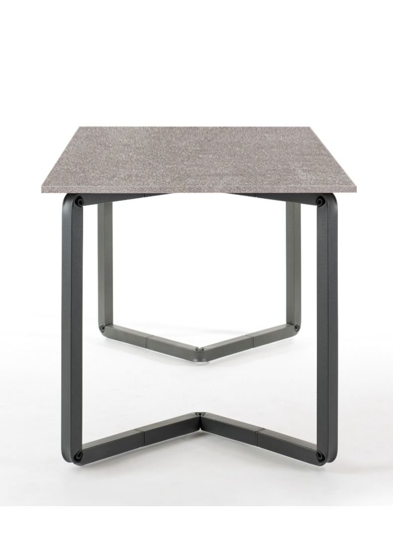 design table / desk in a minimal style